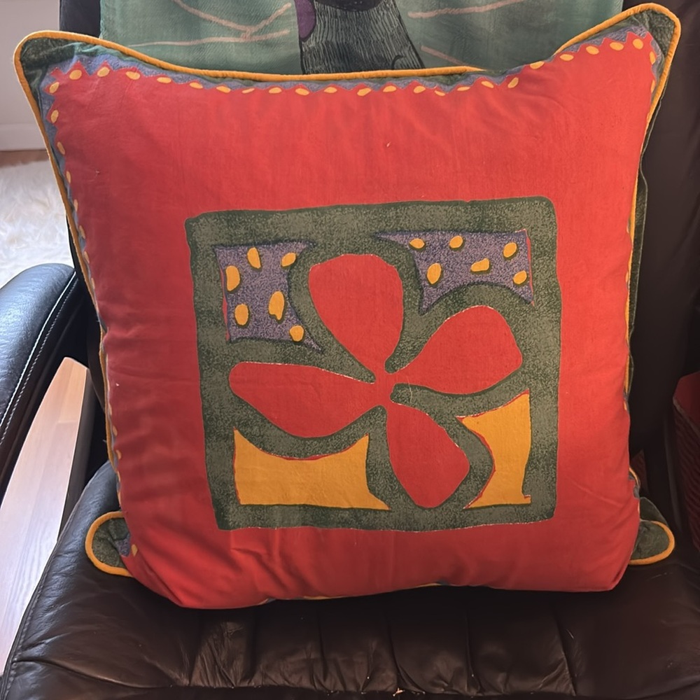 Vintage Moda Made in India Colorful Decorative Pillow with Floral Design